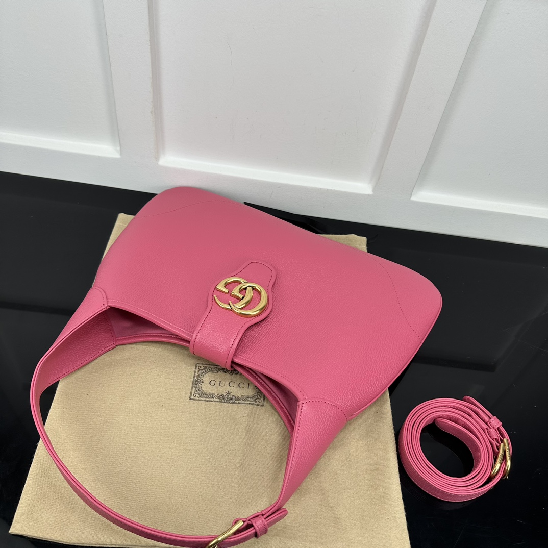 Gucci Hobo Bags